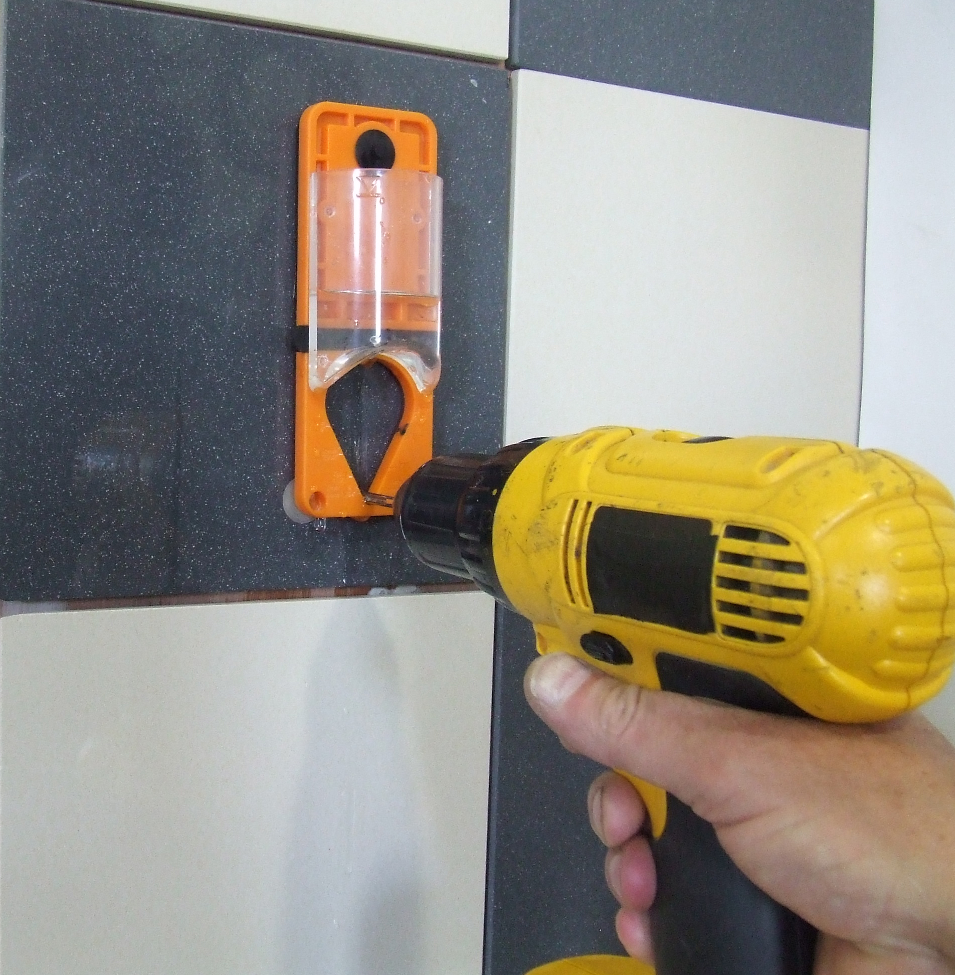 WDS_action ALPHA DRILL BIT GUIDE WATER DELIVERY SYSTEM - Detroitdiamondtools